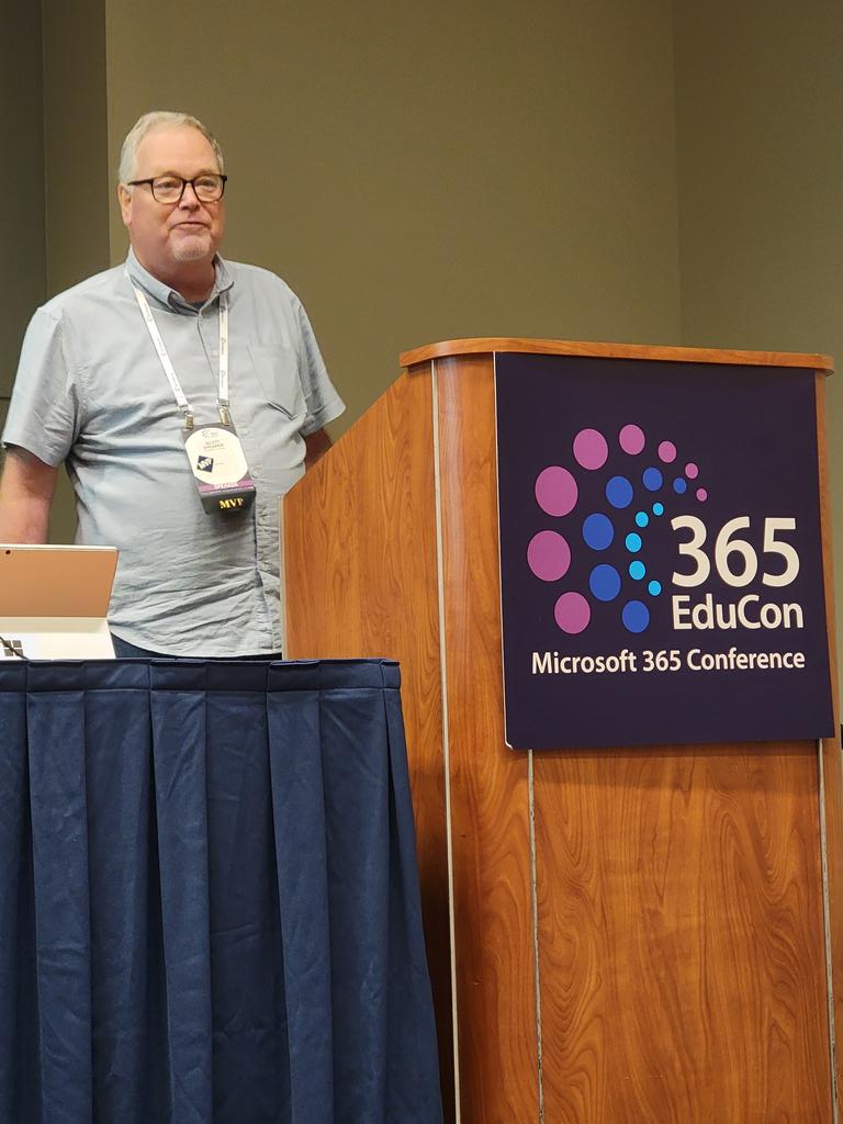 TamaraBred's tweet photo. Learning expressions with @ScottJShearer @365EduCon . https://t.co/S0dSzzUdom