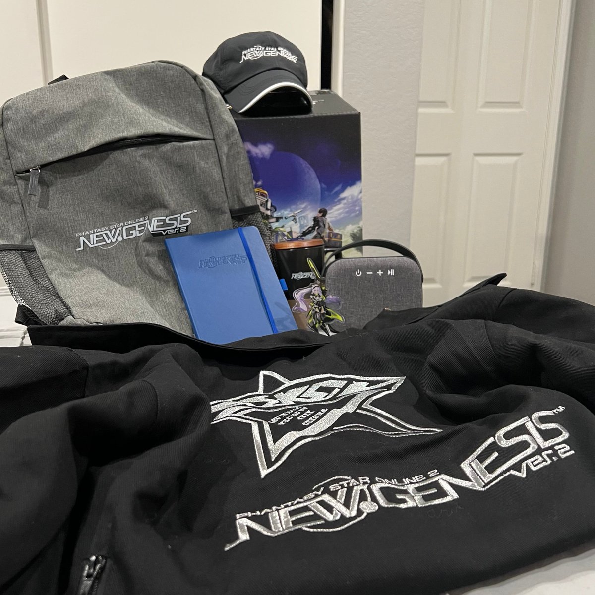 Want to win a Phantasy Star Online 2 New Genesis Creator Gift Box? Post a video of YOUR Creative Space to the platform of your choice with the hashtags #PSO2NGS and #PhantasyStarGiveaway & tag me by 6/30 for a chance to win! 

Submit your video here! bit.ly/3PaTJlq 
#ad