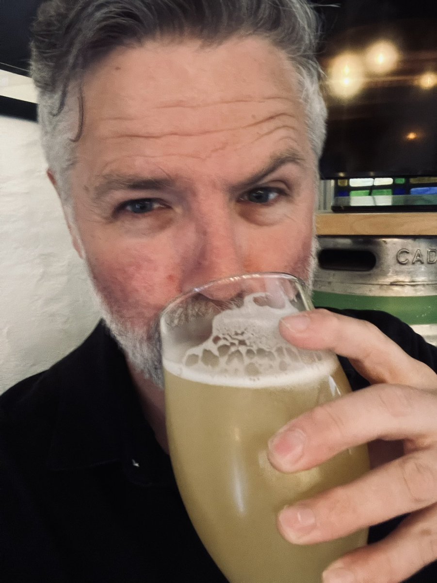 Waw!
So as a delayed 40th birthday present the legendary <a href="/Amostheking/">Hamish Burns</a> and <a href="/theoldmoat1/">The Old Moathouse</a> have brewed a Session Hazy Pale for me with <a href="/craftydevilbrew/">Crafty Devil Brewing</a> 

The GrOwen 👀

Life: completed it mate