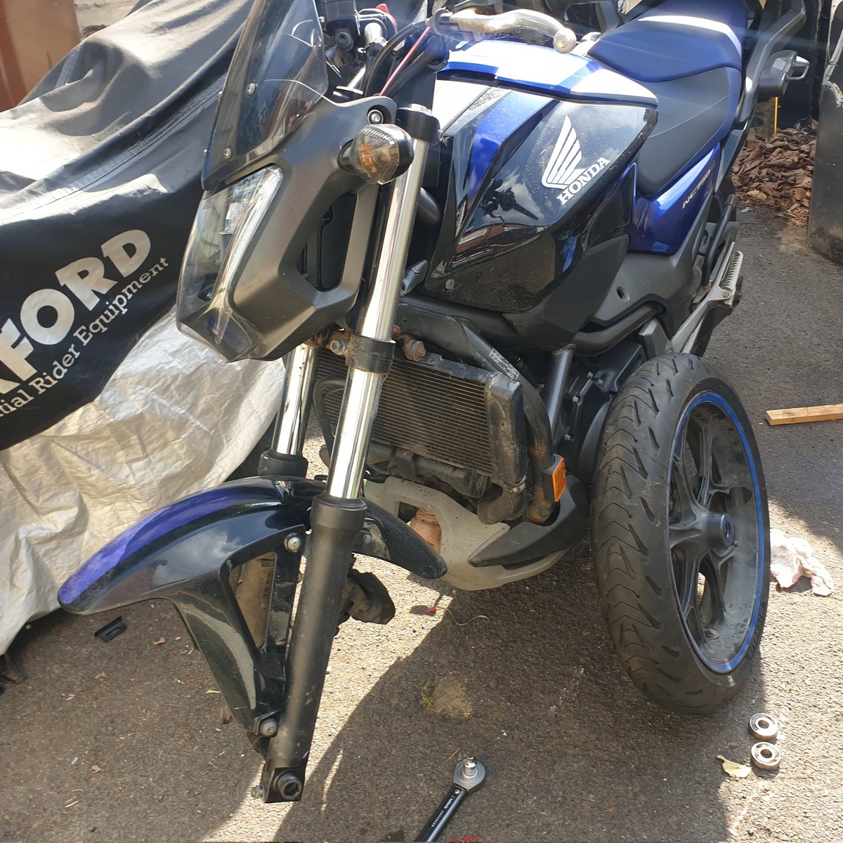 Today's minor task..... Tackling the front wheel bearings.... #newskills #learning #everydayisalearningday #motorbikelife #nc750s #honda