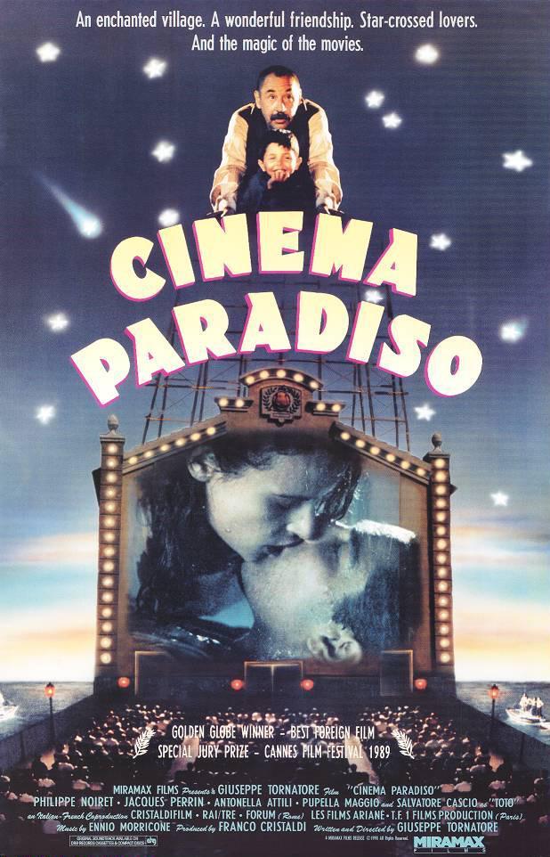 — No llores, sólo es una película. 
— La película.