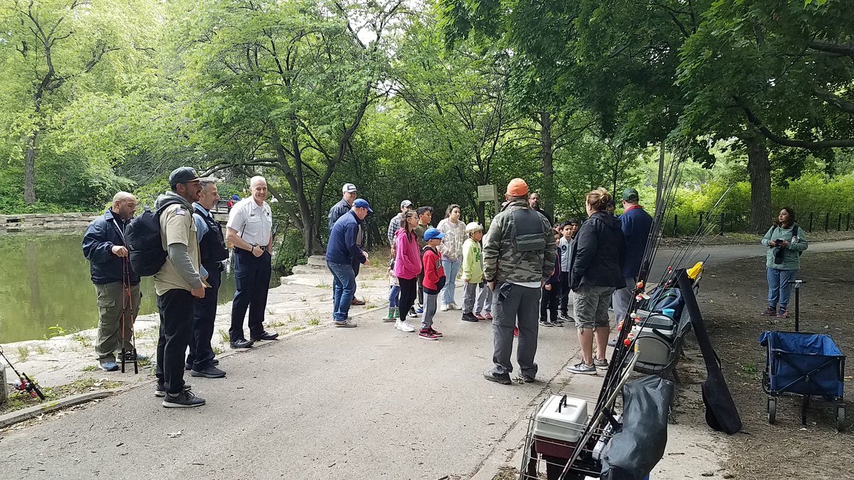 Great time fishing with our kids at our annual Youth Fishing clinic. Every single child caught at least one fish! Awesome day!

#chicagopolice #CPD #communitypolicing #caps #youth #chicagofishing