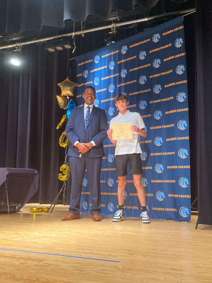 cullennpricee's tweet photo. blessed to receive the Brandon Middle School Presidents Award. https://t.co/MN8XQcJQQE