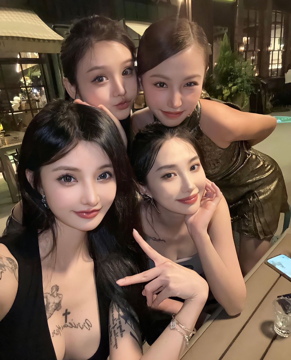 姐妹会
同样身为互联网工作者对于各种奇葩感到好笑 https://t.co/iTMfn1YUw2