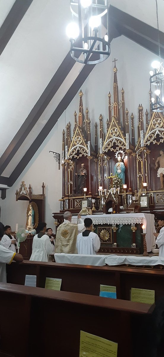 BimbyMacbs's tweet photo. Solemnity Of Sacred Heart Of Jesus
Traditional Latin Mass & Benediction
#WeeklyConfession #SacredHeart #SSPX https://t.co/DAlAtPg4Vw