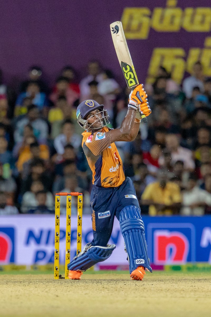 StarSportsTamil's tweet image. ஒரு நாயகன் உதயமாகிறார் #Ajitesh 112(60)

#NammaOoruNammaGethu #TNPL #LKK #NRK #LKKvsNRK