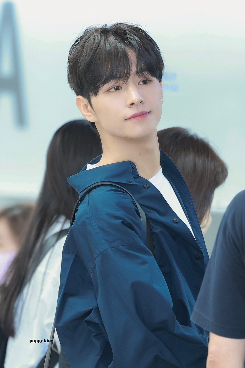 wzh_0306's tweet photo. 230609 #왕즈하오 #wangzihao #王子浩 #ワンツーハオ 잘생겼어 💙 https://t.co/yUqAsFMe6s