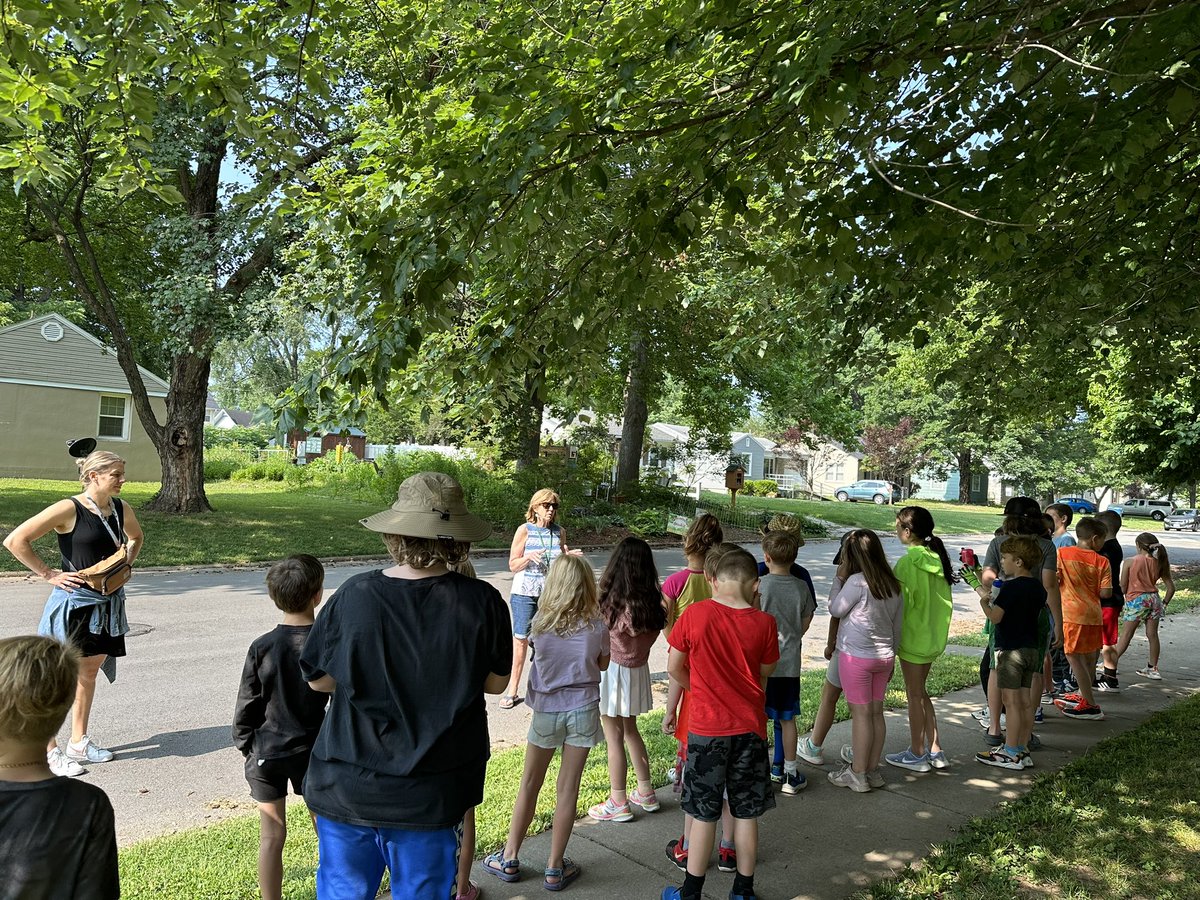 Stephanie Young (@principalyoung) on Twitter photo When you have a <a href="/growlocalSCG/">Springfield Community Gardens</a> Springfield Community Garden in your school neighborhood, #ExploreSPS Ss can take walking field trips every day! Today, we released butterflies, weeded š± beds, & picked mint! <a href="/Delaware_SPS/">Delaware Elementary</a> <a href="/JASteingraber/">Jason Steingraber</a> @dldoomshubbard @thedrmasterson <a href="/officialSPS/">Springfield Public Schools</a> When you have a <a href="/growlocalSCG/">Springfield Community Gardens</a> Springfield Community Garden in your school neighborhood, #ExploreSPS Ss can take walking field trips every day! Today, we released butterflies, weeded š± beds, & picked mint! <a href="/Delaware_SPS/">Delaware Elementary</a> <a href="/JASteingraber/">Jason Steingraber</a> @dldoomshubbard @thedrmasterson <a href="/officialSPS/">Springfield Public Schools</a>