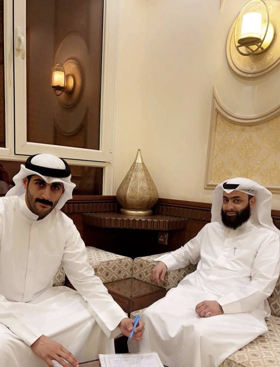 ﴿ وَمِنْ آيَاتِهِ أَنْ خَلَقَ لَكُم مِّنْ أَنفُسِكُمْ أَزْوَاجًا ﴾  

 الحمدلله الذي بنعمته تتم الصالحات 
      تم بحمدلله تعالى وفضله

            " عـقـد قـران أخي "

            خالد حمد الخضير 

سائلاً المولى عز وجل لنا ولكم التوفيق 
    والبركة لما يحبه ويرضاه 🙏🏼 .