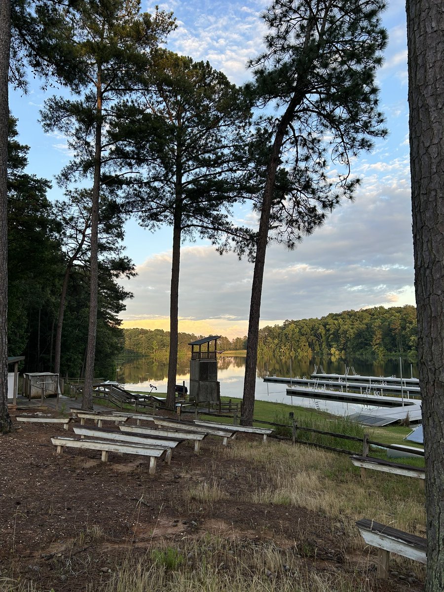 samlewis03's tweet photo. Quick little tweet about @CampDurantBSA and the wonderful work that I get to do here! 

We work hard so we can play hard, and the season begins SUNDAY! 

So lucky to be a part of such a formative program :) https://t.co/94EdbJmyr9
