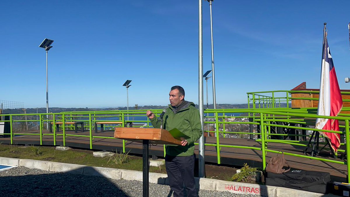 Juaneduardoconc's tweet photo. Inauguramos oficialmente el nuevo #MiradorTurístico de #TenTen.
Una maravillosa obra que nos permitió recuperar el espacio público y colocarlo a disposición de la comunidad.
Con obras y mucho trabajo #CastroAvanza. https://t.co/2XXKT3MjzZ
