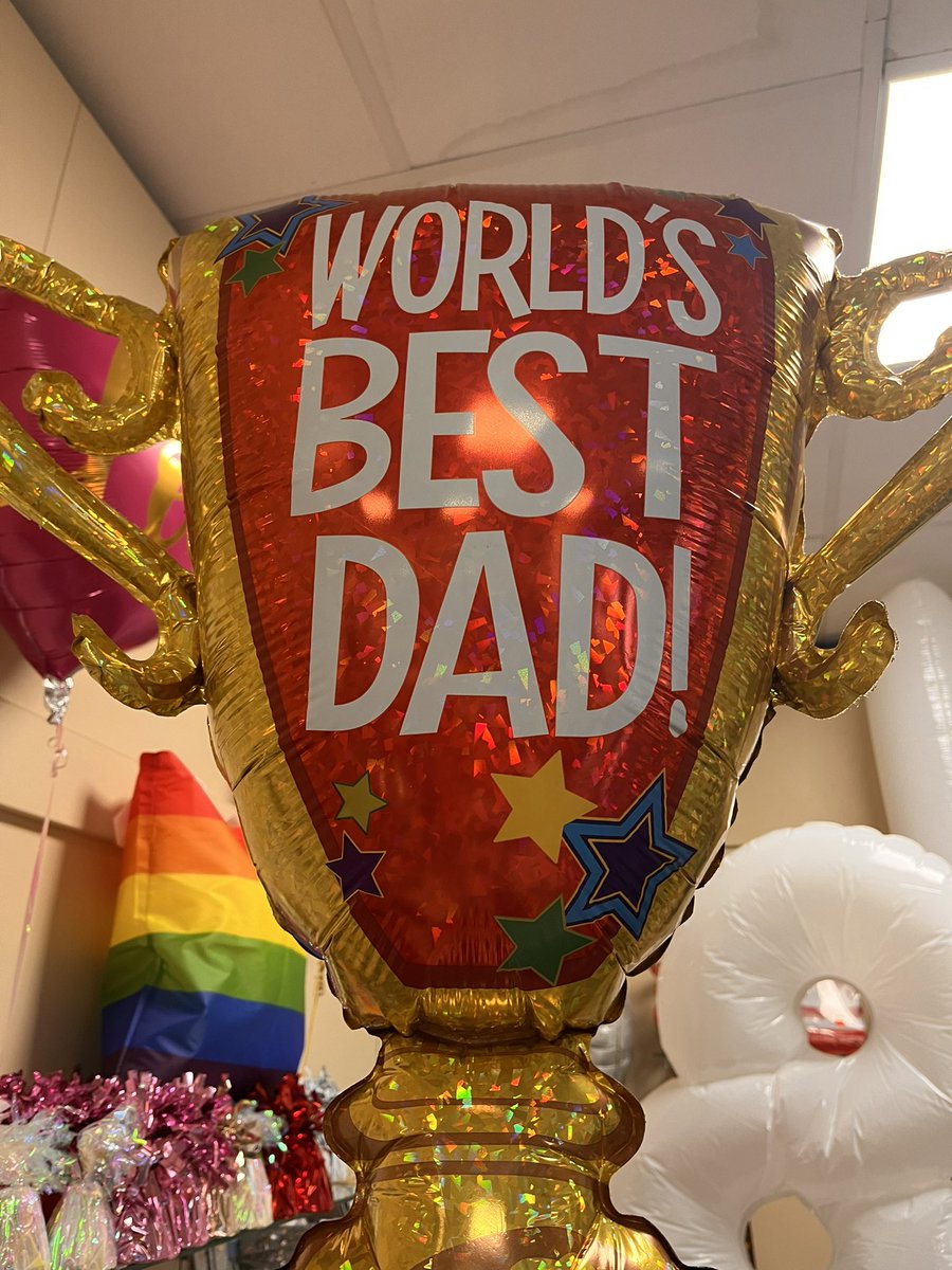 StrandPharmacy's tweet photo. Treat Your Dad this❤️ Father’s Day❤️ 
#FathersDay2023 #baloons #giftideas #shoplocal  #dublin3 https://t.co/gItz1uuU7Z