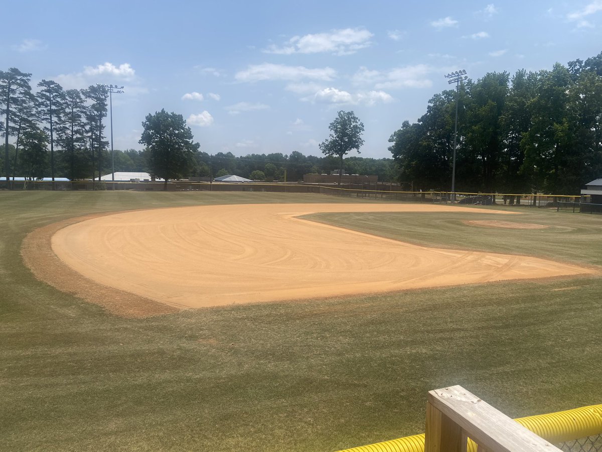 SWRBaseball's tweet photo. Huge thanks to @turfplanerNCSC for cutting those gigantic lips out! https://t.co/uQ0mcvtSoH