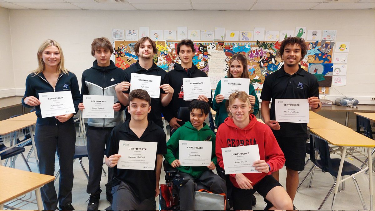 Alex_Duketow's tweet photo. Congratulations to the @HTCSSPVNC students who completed @durhamcollege cosmetics and communications College courses! #scwi #pvnclearns https://t.co/qruscQ4rT7