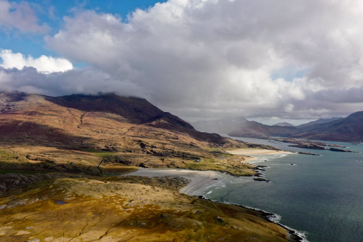 LostValley in County Mayo and KillaryFjord in the background. 

#irlandbeforeyoudie #atlanticocean #waves #wildatlanticway