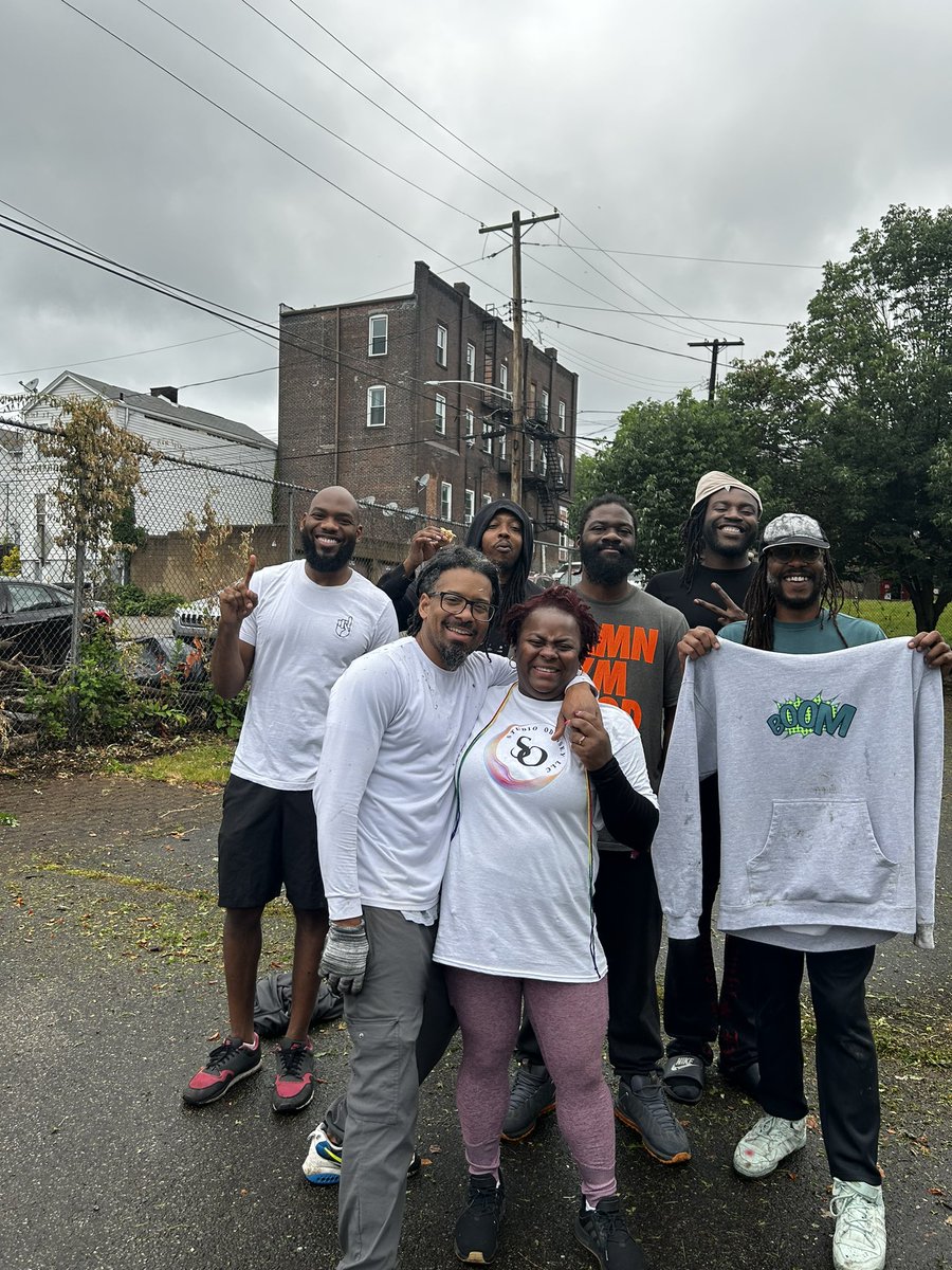 @BOOMConcepts volunteering in Rankin today with Miss Monica of @ecspgh - cleaning the playground, doing landscape work bringing the vibes 💪🏾💪🏾💪🏾. Much respect to @FrhGolden - Devaughn Leon and Camo