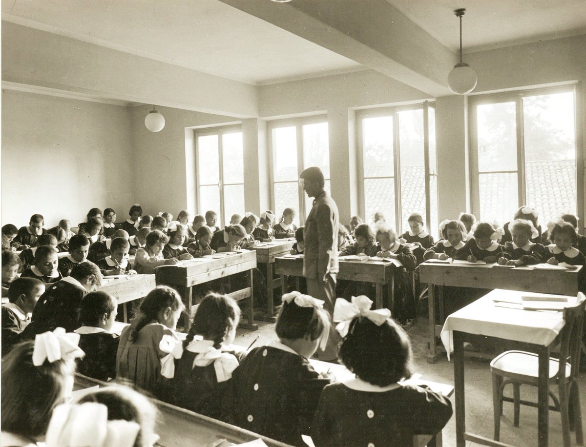 Konya İl Eğitim Tarihi Müzesi (@konyailegitim42) on Twitter photo İhsaniye İlkokulu
Konya-1945
<a href="/gokhanmurat1/">Murat YİĞİT</a> <a href="/servetal61/">Servet ALTUNTAŞ</a> <a href="/konyamem/">Konya İl MEM</a> #Konya #Eğitim #Eğitimtarihi #Müze İhsaniye İlkokulu
Konya-1945
<a href="/gokhanmurat1/">Murat YİĞİT</a> <a href="/servetal61/">Servet ALTUNTAŞ</a> <a href="/konyamem/">Konya İl MEM</a> #Konya #Eğitim #Eğitimtarihi #Müze