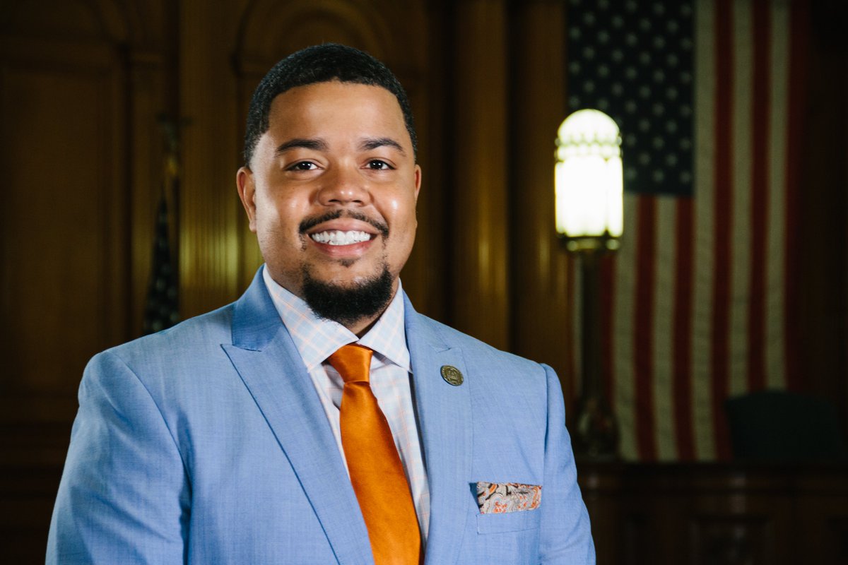 Statement from <a href="/Khalif_Rainey/">Khalif J. Rainey</a> - Shooting near 35th and Townsend results in fatality of young man. Public's help sought. 

city.milwaukee.gov/ImageLibrary/G…