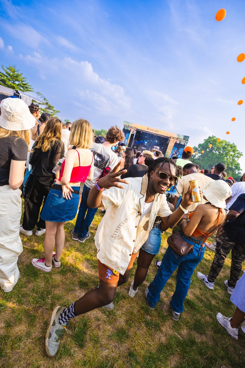 Still feeling the hype of @GovBallNYC with @RicWilson & @BACARDI 🕺

#RicWilson #Bacardi #govballnyc #Casabacardi #musicfestival #freedisco