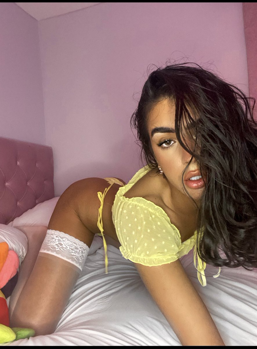 Your favourite arabbritish T-girl 💕 t.co4T4mBCCRSv 