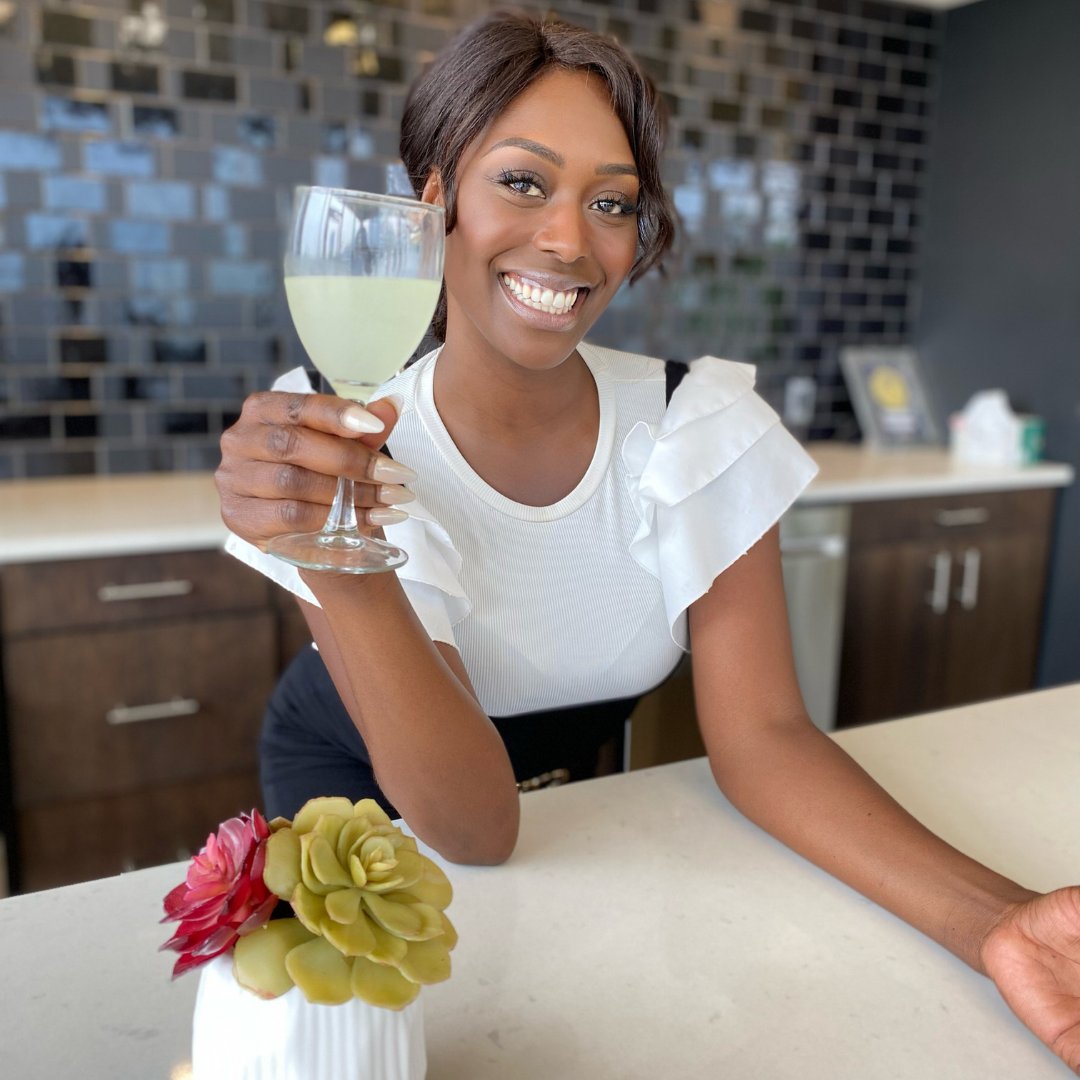 GatewayWestLoop's tweet photo. Meet us in the Sky Lounge for Lobby Libations on June 30th! #gatewaywestloop #lobbylibations https://t.co/bstywbcTlw