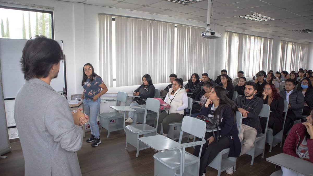 UTEoficial's tweet photo. #ComunicaciónUTE| Un taller sobre los derechos de los animales en Ecuador 🇪🇨 organizó la Facultad de Derecho, Ciencias Administrativas y Sociales junto a @LoaEcuador 💙💚

Entérate más aquí ➡️ https://t.co/lqLqQkigt0

#UTE #LoaEc #Derechos https://t.co/7DfVD6vfat