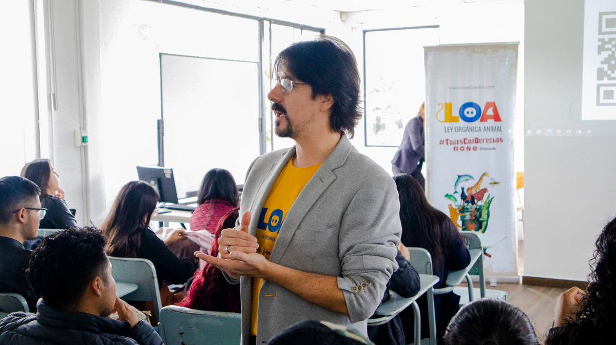 UTEoficial's tweet photo. #ComunicaciónUTE| Un taller sobre los derechos de los animales en Ecuador 🇪🇨 organizó la Facultad de Derecho, Ciencias Administrativas y Sociales junto a @LoaEcuador 💙💚

Entérate más aquí ➡️ https://t.co/lqLqQkigt0

#UTE #LoaEc #Derechos https://t.co/7DfVD6vfat