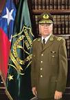 El querido y QEPD General Bernales debe estar revolcandose en su tumba Yañez vendido. #Yañez #IslaDePascua