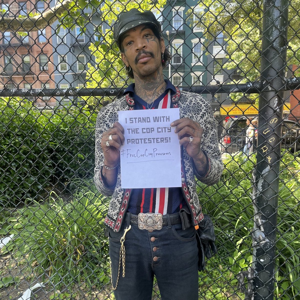 daretostruggle_'s tweet photo. #StopCopCity
#FreeCopCityProtesters
#JusticeforTortuguita https://t.co/C5L6HTYryN