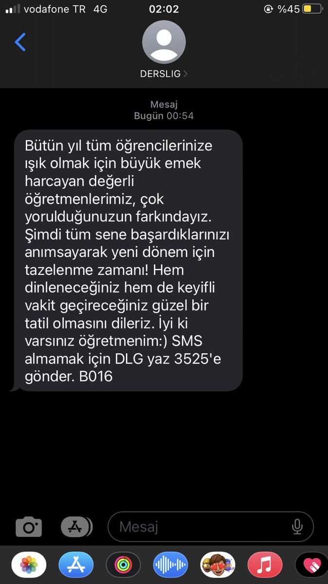 Mrs_kbraa's tweet photo. Bu mesaj içimde kelebekler uçurdu. Şuan atanmış bir öğretmen olmasam da 2 yıldır mesleğin çok ekmeğini yedim. Çok uğraş verdim, iyi ki de verdim. İyi ki öğretmenim. Dilerim ki atandığım günü de görürüz. 
teşekkür ederim @DersLig https://t.co/UBkWQCwW6H