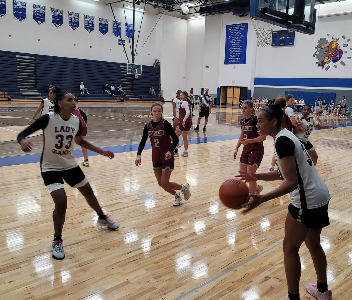 KzooCoach's tweet photo. 2023-24 'World Class' @KCLadyGiants 💪🏾-🏀... #SnrSznLoading
#NoDaysOff #WeComing https://t.co/MH6ol619QG
