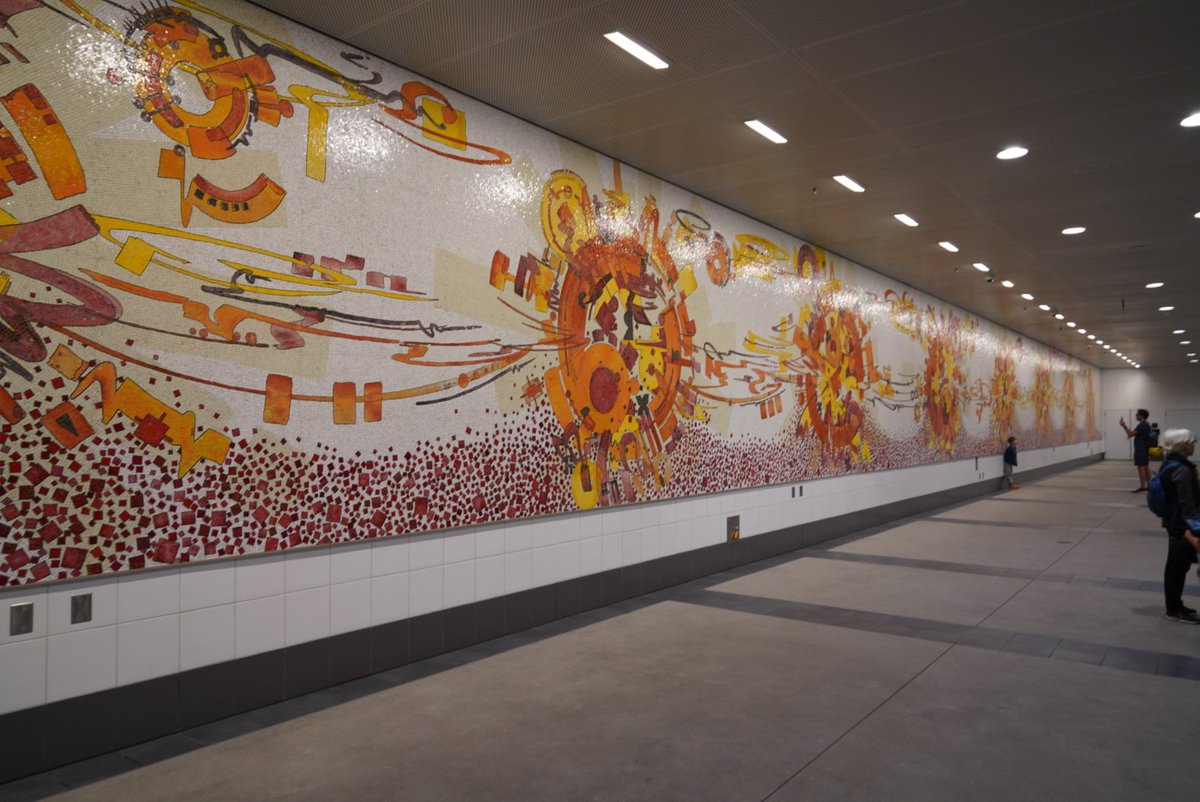 dwightaker's tweet photo. Station art is on point  #RegionalConnector https://t.co/H0vkOMnHme