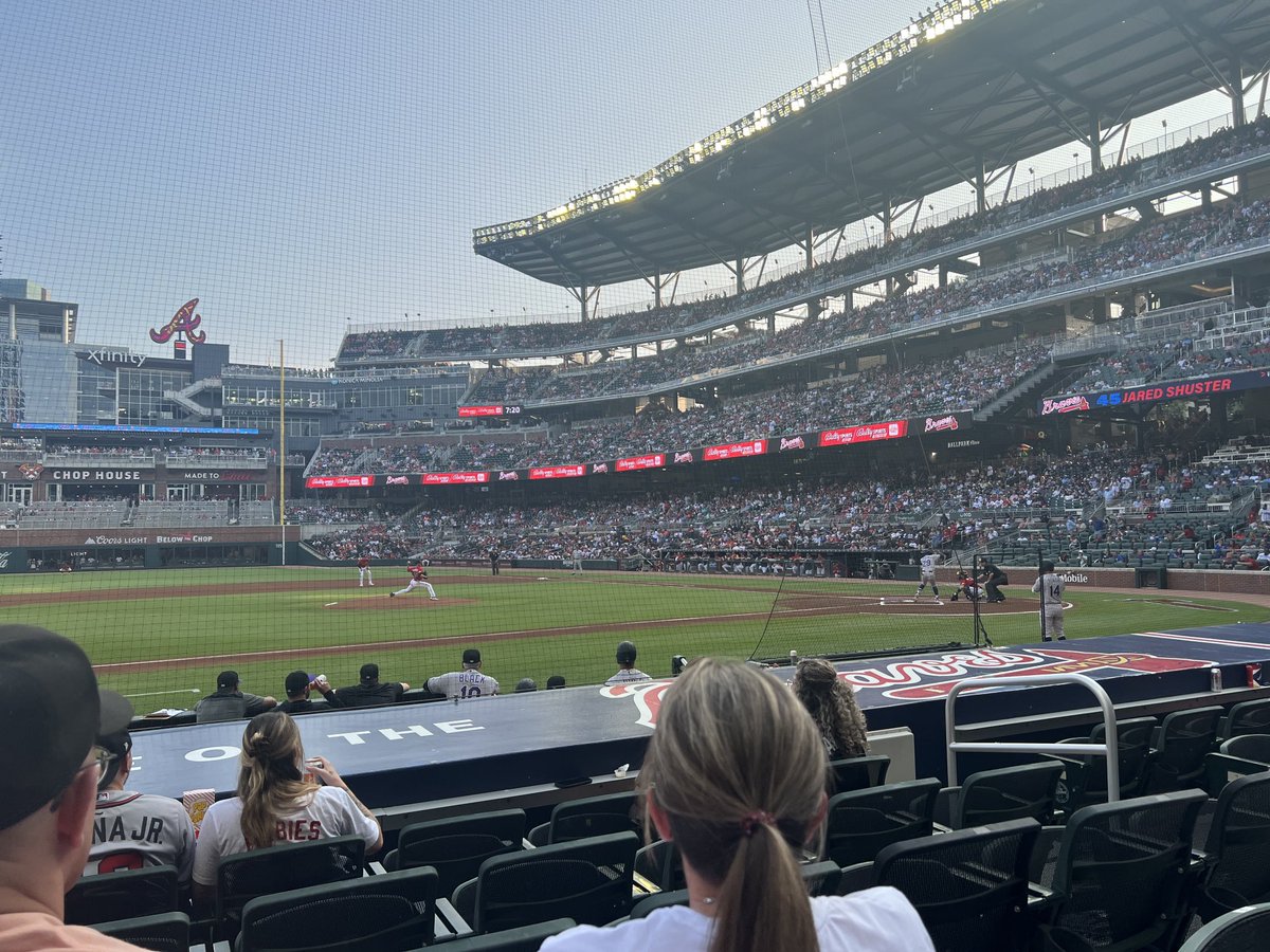 tleany's tweet image. Almost a pleasant evening for @braves and @rockies  Only downside… #RobDrake is on the crew ⁦@MLBUA⁩