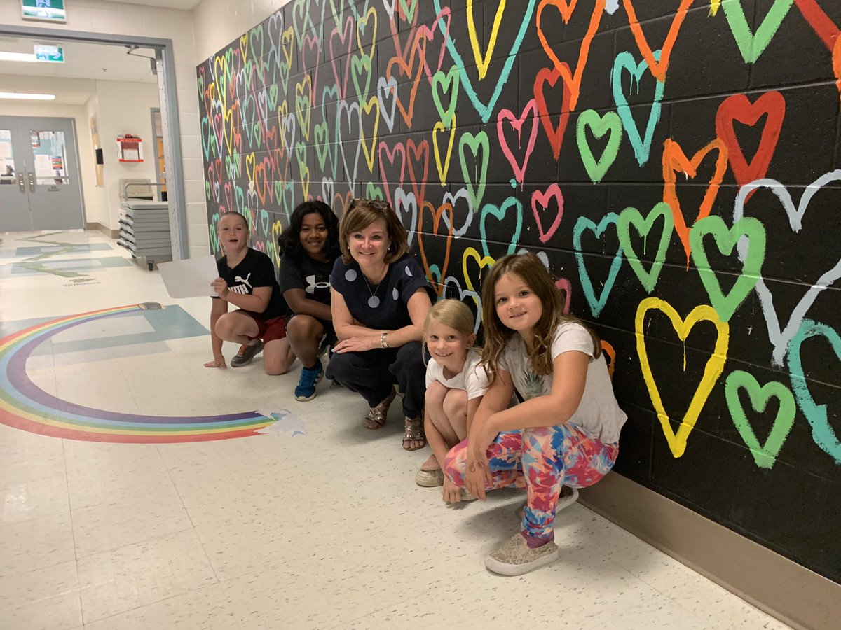 CCarpiniJoseph's tweet photo. Some student moving to St Bernadette got to meet their new principal Ms White today! So exciting! #ocsbcollaboration https://t.co/TxUkUkHUnp