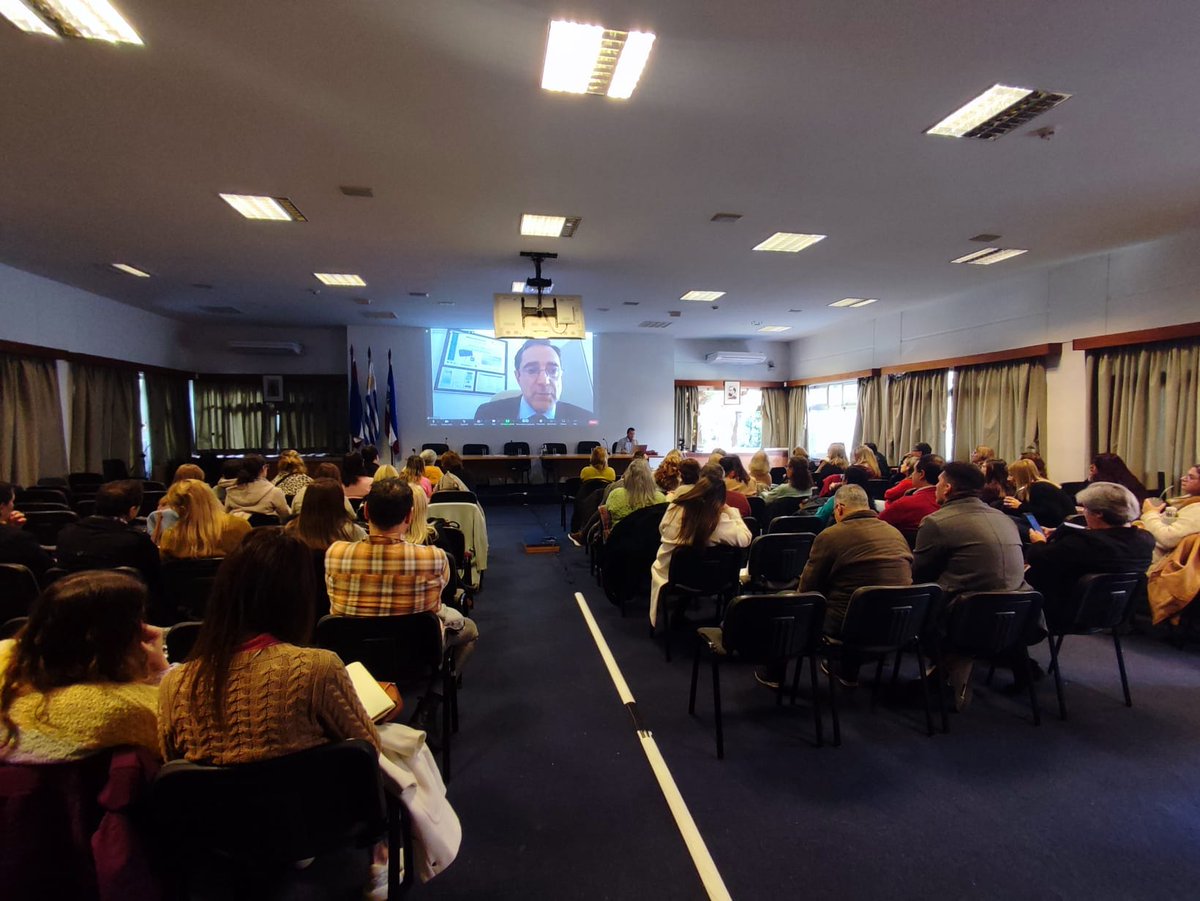 cfe_anep's tweet image. Jornada de formación de equipos mentores y directores en el Instituto de Perfeccionamiento y Estudios Superiores "Juan E. Pivel Devoto", con la participación del Dr. Javier Valle. 

#CulturaCFE @ANEP_Uruguay