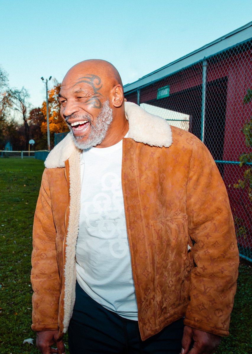 MikeTyson's tweet photo. "Gratitude is the attitude." https://t.co/PpQ2jFU5tX