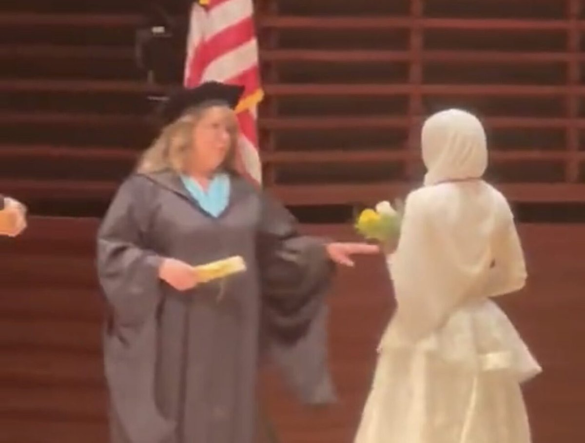 BREAKING: A Philadelphia high school principal denies a diploma to a Muslim student who did a quick dance as she walked on stage to receive her diploma at her graduation. 

But that’s not the worst part…

It all started when the 17-year-old student, Hafsah Abdur-Rahman, strutted