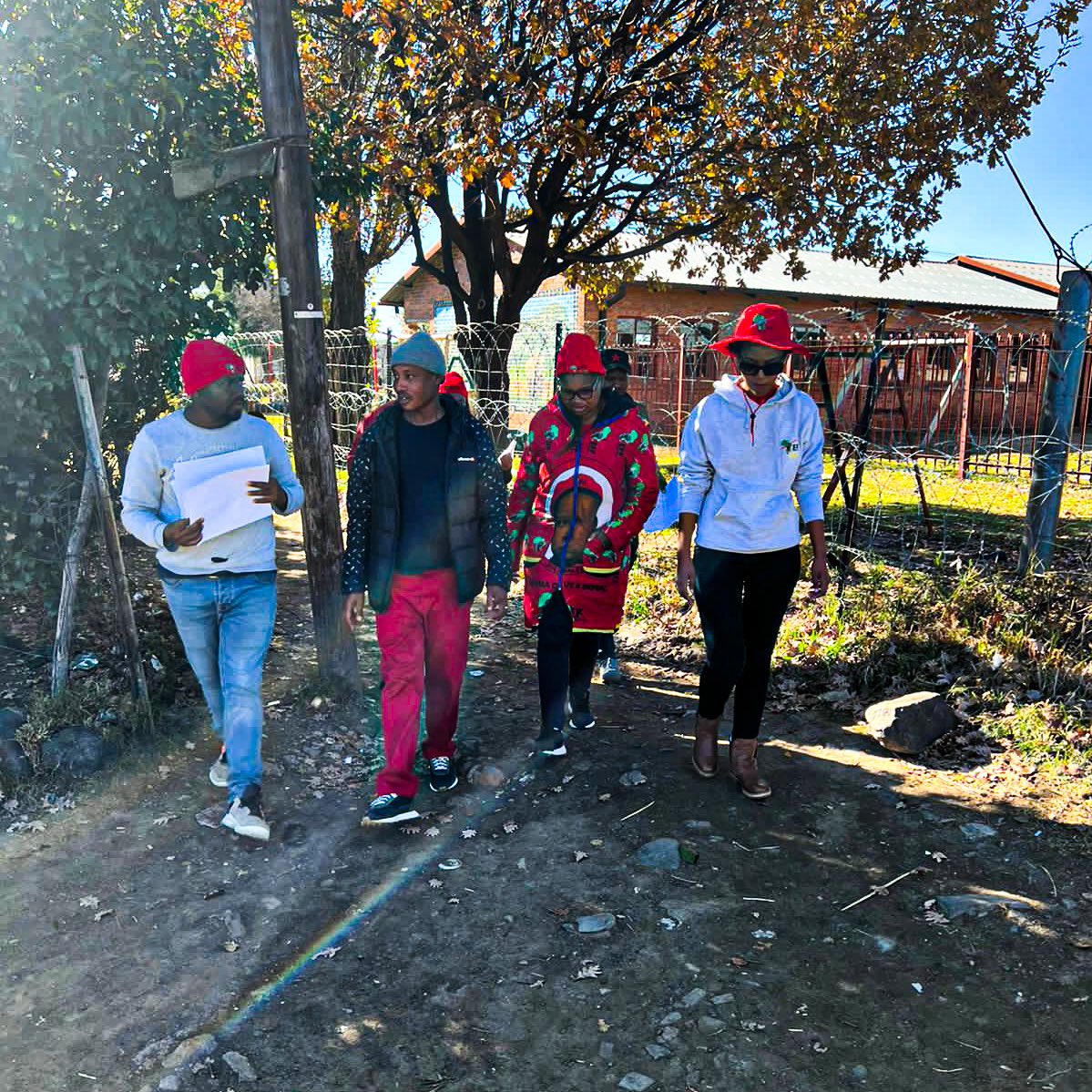 ♦️In Pictures♦️

EFF Convenor of CCT deployees to Free State, War Council member & MP, Cmsr @MsaneThembi leading the door to door trail in ward29, Mangaung ahead of the By-elections on the 19th of July 2023.

#VoteEFF for Jobs and a better service delivery.