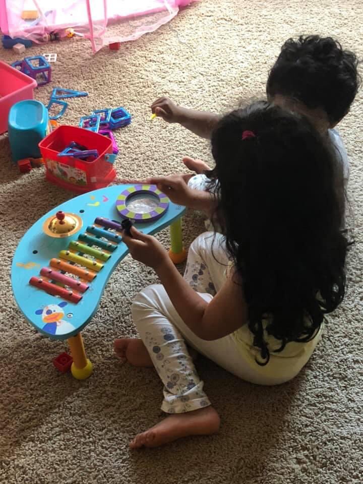 Kids are playing xylophone. Happy to see them playing together.    #picoftheday     #xylophone   #kidsactivities     #BlessedAndGrateful     #enjoyeverymoment     #Gratitude      #wonderful     #playing