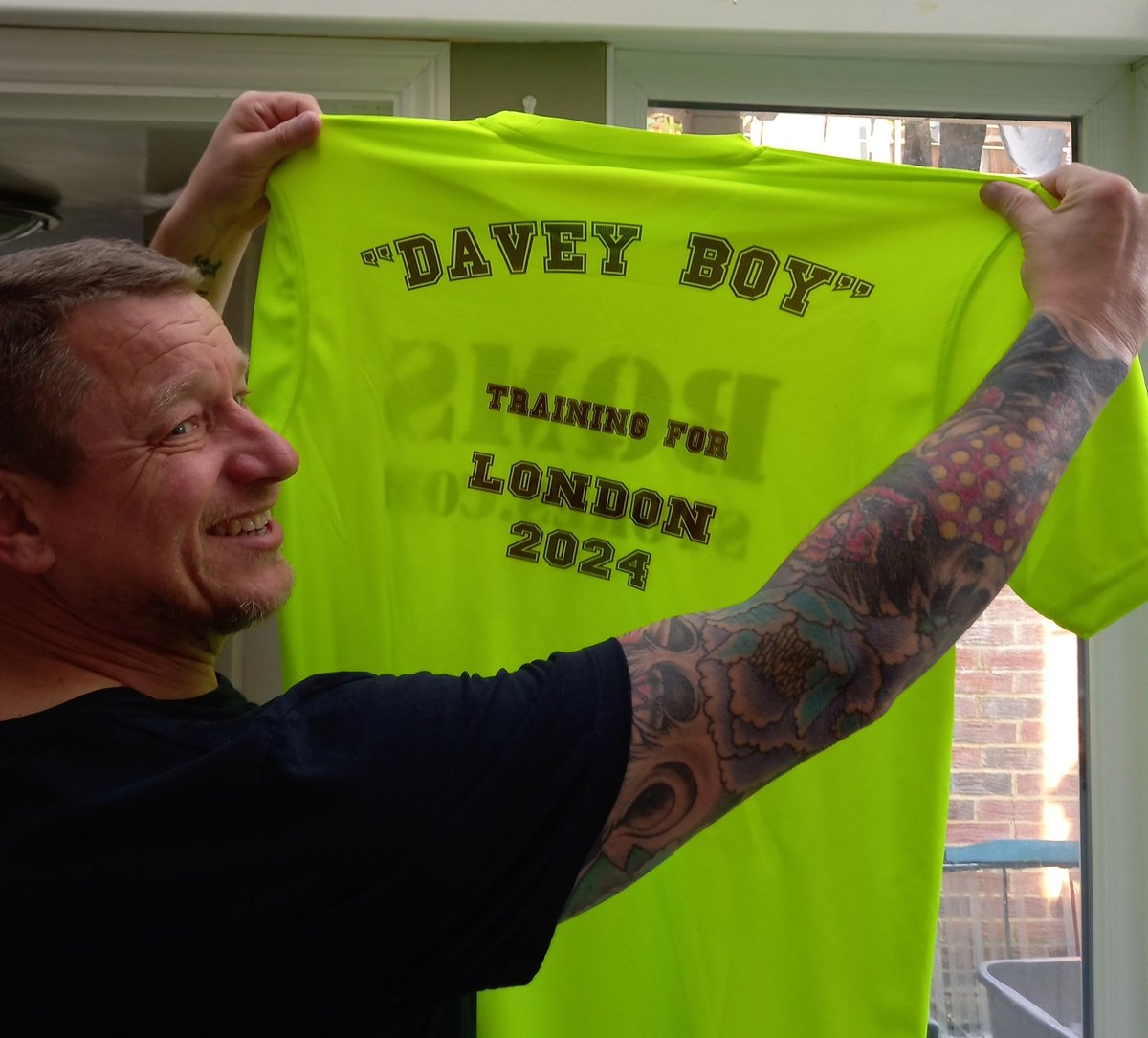 BrendonDavey's tweet photo. THANK YOU Roger David Shepherd &amp; https://t.co/hTFoDlJSQP. My very first sponsor.Check out the website and see what he can do for you!There's no end to his creativity! Tshirts, cups hoodies, baseball caps, keyrings, pens. The list is endless. #bqmsstores.com #londonmarathon #2024 https://t.co/nTj0CJ9Abb