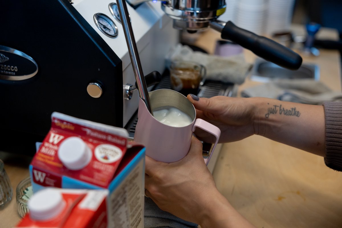 STATION_Dallas's tweet image. Looking for investors, talent, a mentor, or a co-founder?

Join us in Dallas during #HealthSupernova on 6/20 for Cup of Capital, co-hosted with @BioLabsNTX — our most popular networking event that makes it easy for you to meet the right people! ☕💸

👉 hubs.ly/Q01TJt5y0