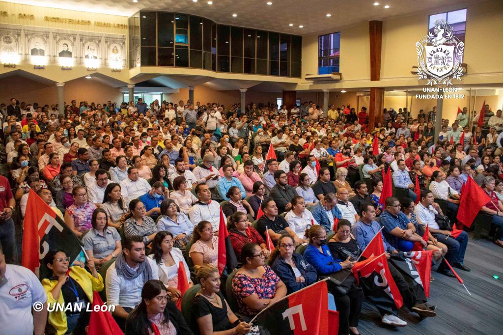siproesunanleon's tweet photo. Elecciones de los Miembros de la Junta Directiva del Sindicato de Profesionales de la Educación Superior SIPROES-ATD por parte de los afiliados a este sindicato de la Bicentenaria UNAN-León bajo la Fórmula “JUNTOS PARA FORTALECER LAS VICTORIAS” #FSLN #SIPROES #FNT #UNANLEON https://t.co/2CAko02c7Y