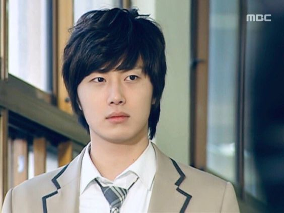 kattyclarkwilk's tweet image. i love lee yoon ho so much😭❤️

#jungilwoo #highkick