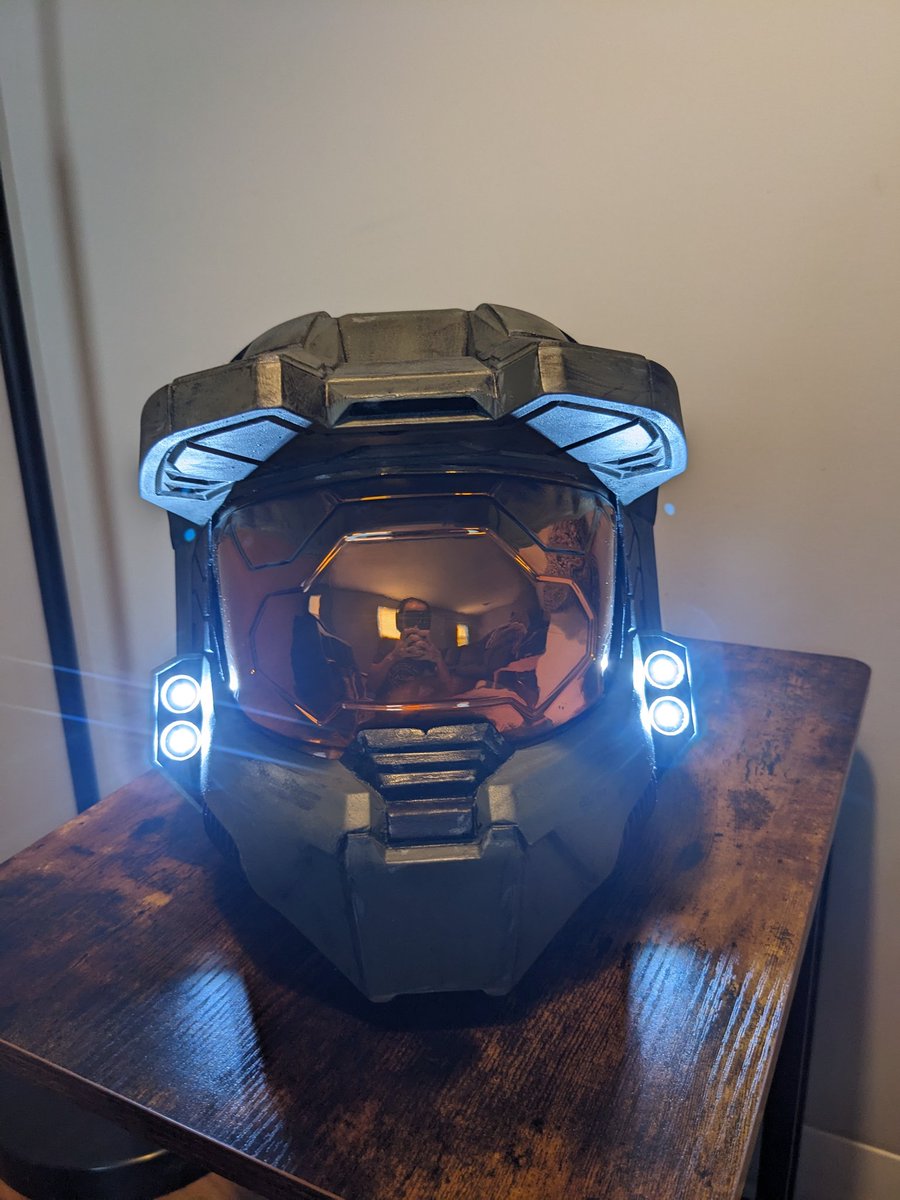 Just finished the latest helmet. Halo 3 Mk VI