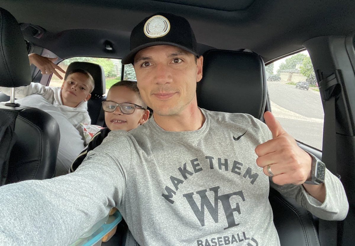 Julian Valentin tweet media