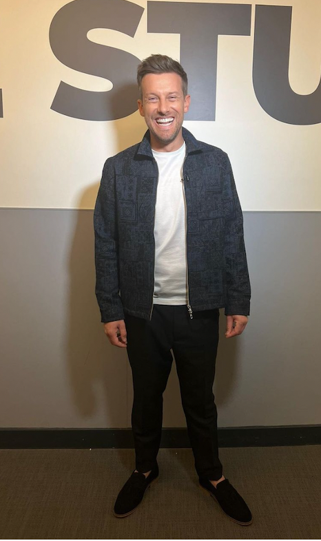 celeb-lover-on-twitter-chris-ramsey-looks-so-good-in-this-outfit