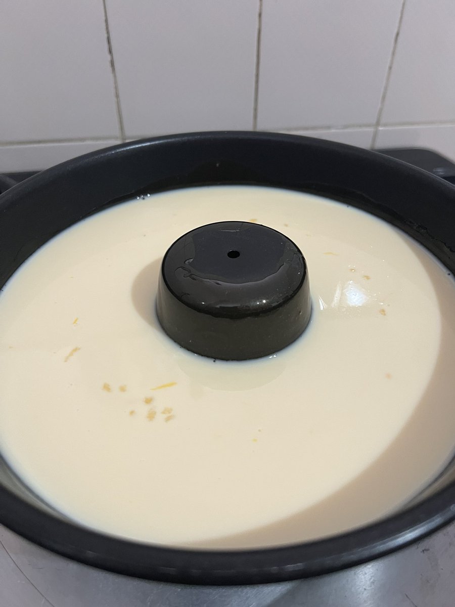 maumaumalheiros's tweet image. Ele não bate só bolo não 🧑🏻‍🍳#pudimdeleite