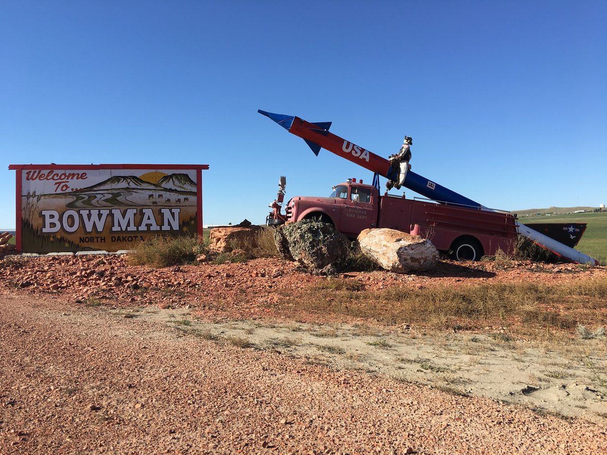 New town every hour on Twitter "Bowman, North Dakota Population 1,599