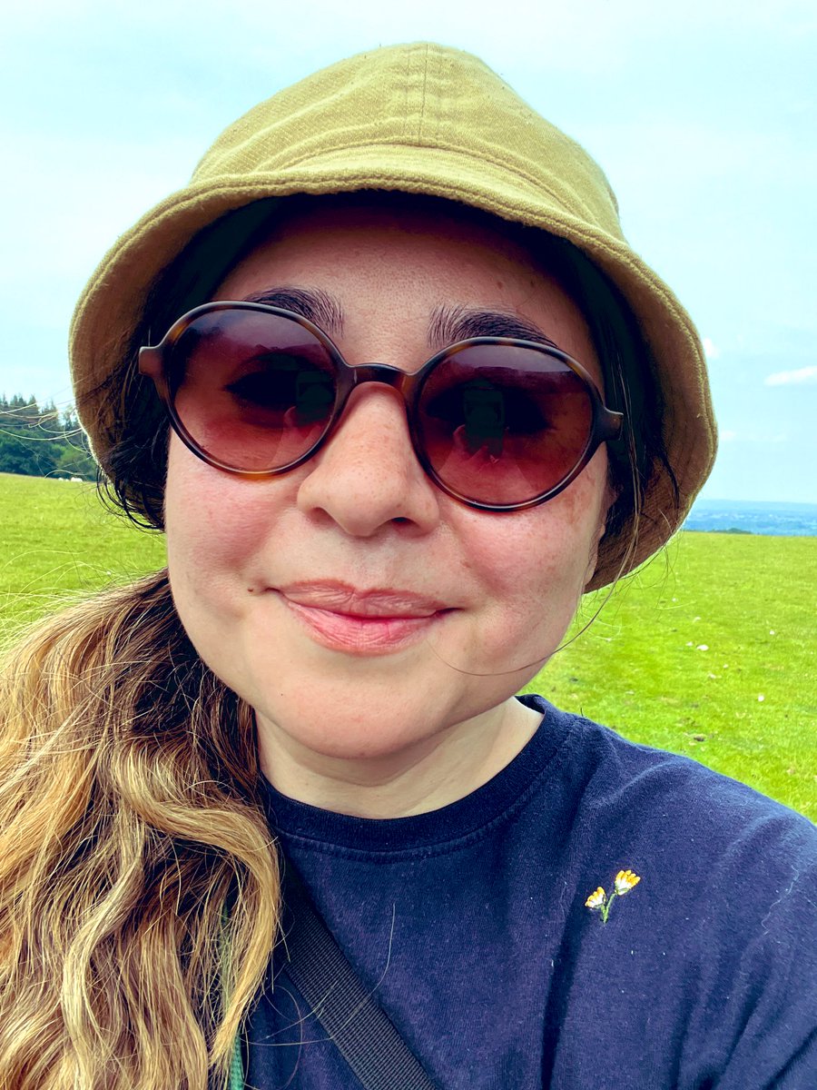 SutchFun's tweet image. Just done my first +6 mile country walk *solo* and honestly I feel like a bloody hero. The anxiety was unreal but it was FINE. More than fine. It was INSANE. 🤯 Absolute scenes 💚 #NatureNotes
