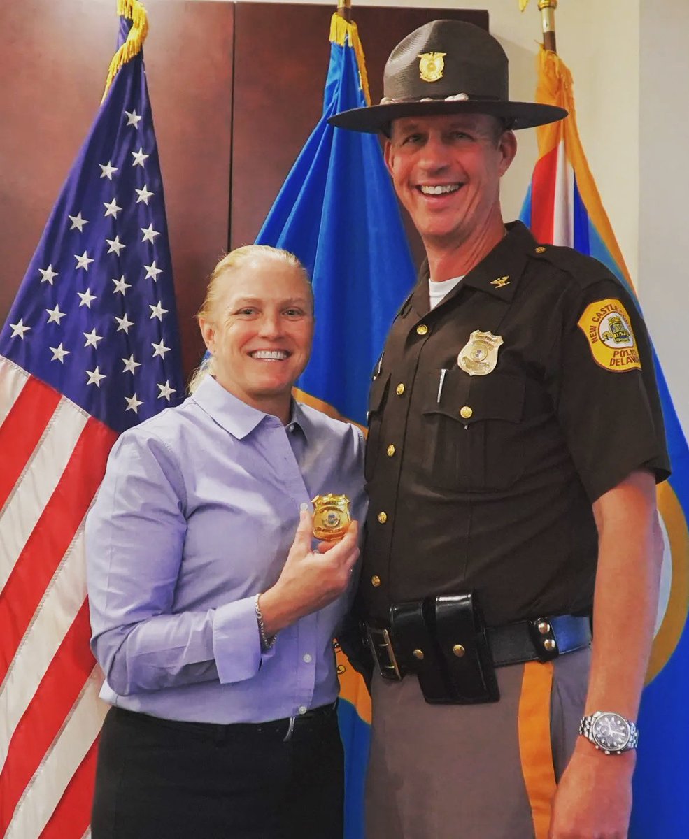 CAPTAIN LAURA O’SULLIVAN PROMOTED TO THE RANK OF MAJOR

nccpdnews.com/2023/06/16/cap…

#nccpd #nccde #netde #delaware #lawenforcement #womeninlawenforcement